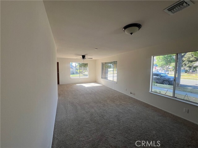 Building Photo - 354 N Vista Bonita Ave