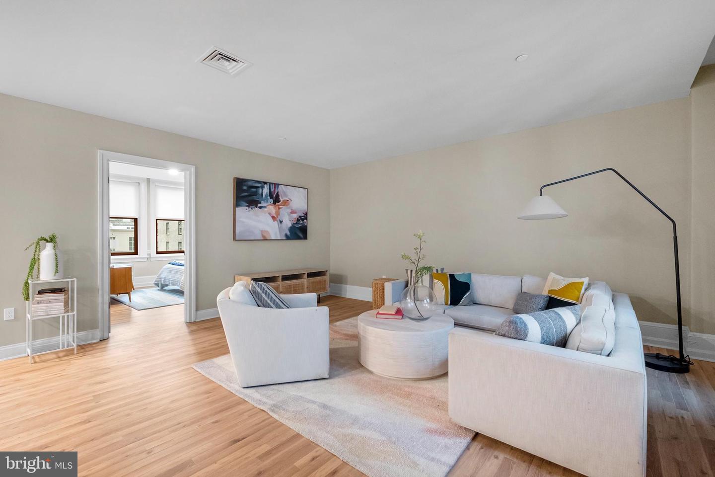 Building Photo - 1422 Chestnut St