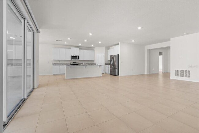 Building Photo - 8260 SW 59th Ave