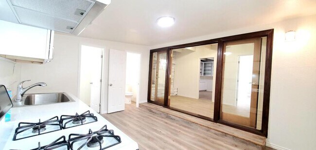 Building Photo - 2311 El Paseo