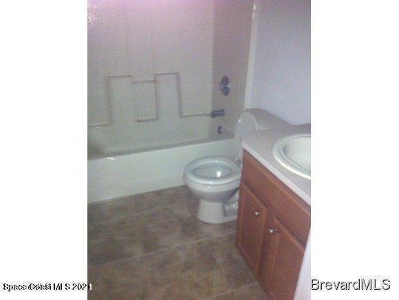 Building Photo - 2244 Bayhill Dr