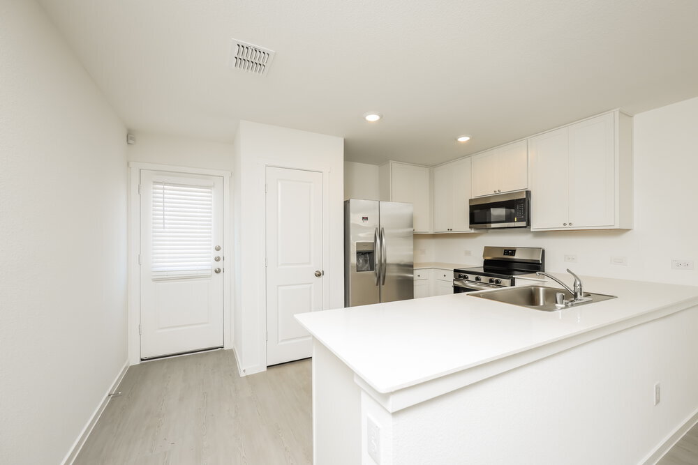 Building Photo - 1227 Maple St