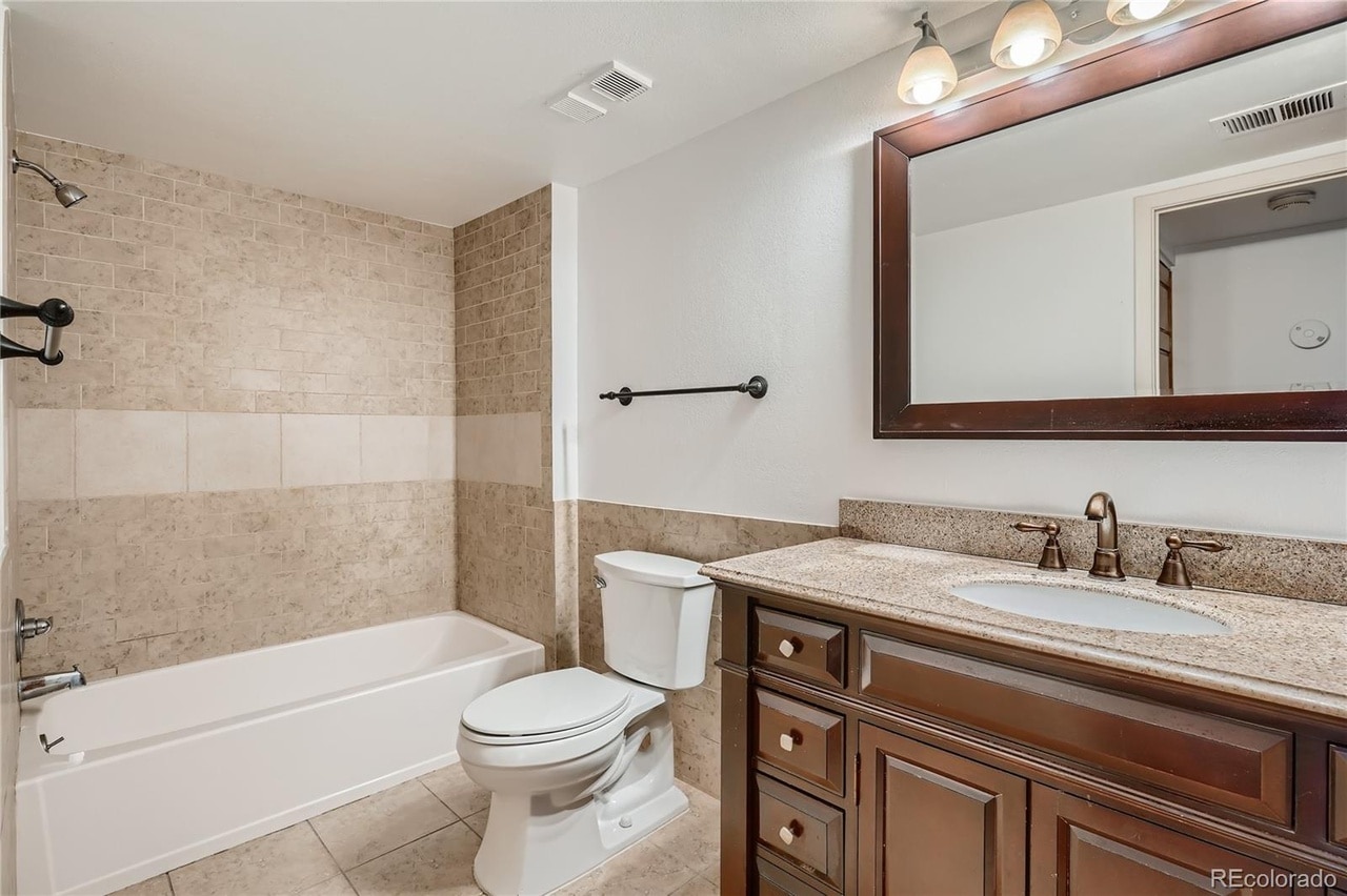Bathroom - 14282 E Tufts Pl