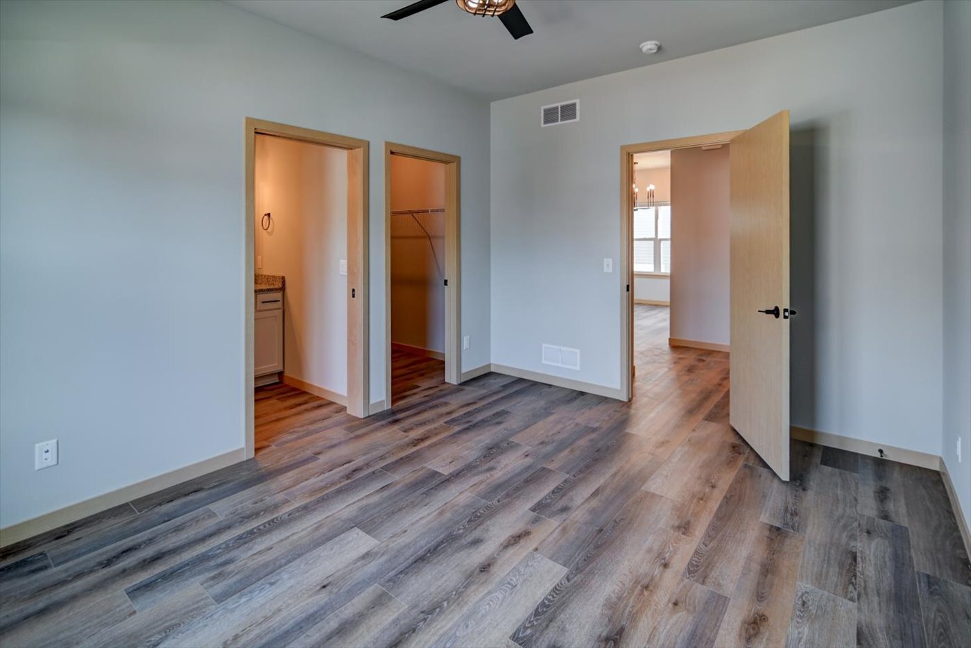 Building Photo - 4831 Suelo Rd