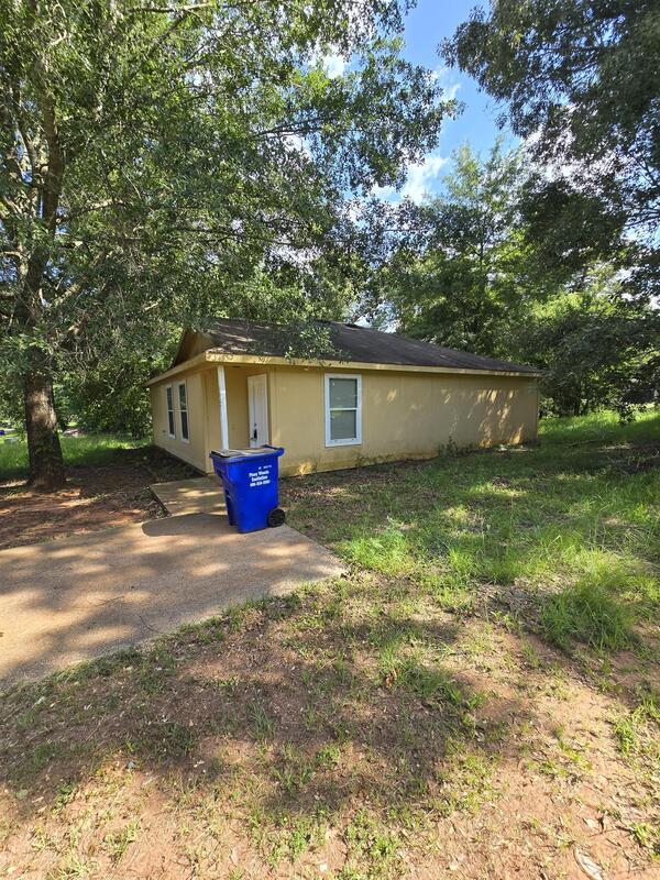 Building Photo - 10271 Peterson Rd