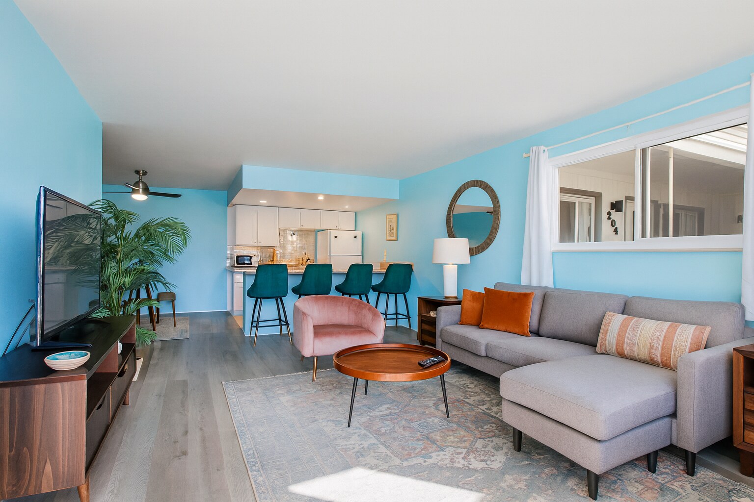 Building Photo - 645 Manhattan Plz