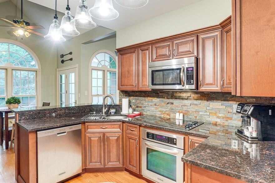Building Photo - 16071 Winding Ridge Trail