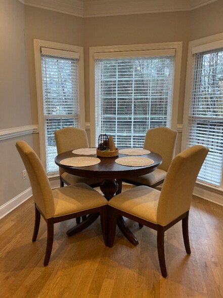 Building Photo - 3816 Steve Ikerd Dr NE