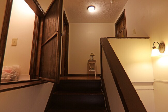 Stairway leading to 3rd floor - 372 E Oakland Ave