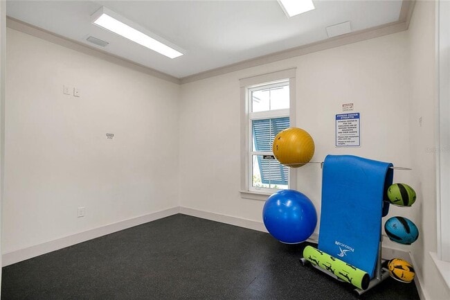 Building Photo - 9009 Palm Key Ave