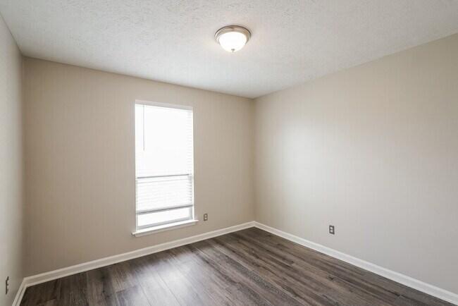 Building Photo - 809 Clearspring Ct