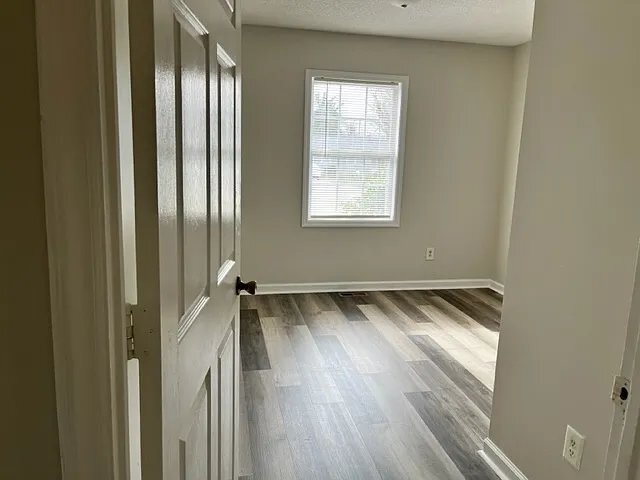 Building Photo - 410 W Ward Ave