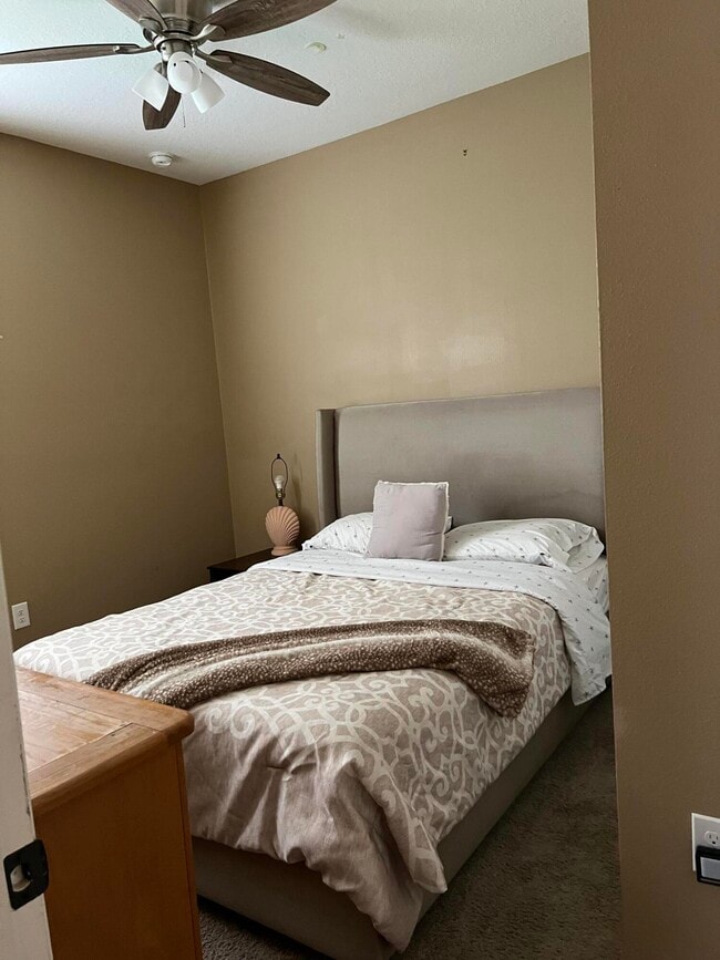 Building Photo - 139 Port Royal Ct