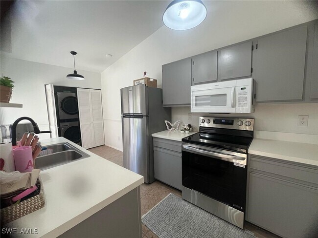 Building Photo - 7164 Lyle Terrace