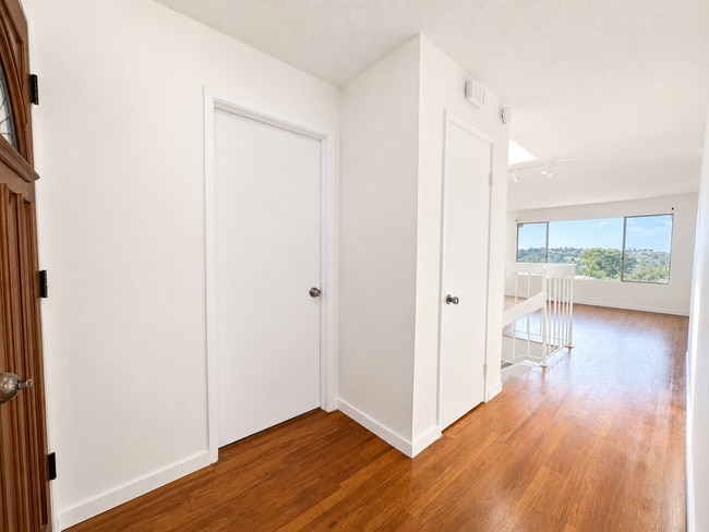 Building Photo - 6337 Caminito Andreta