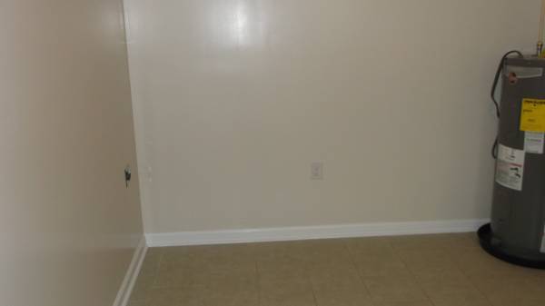 Building Photo - 24 W Colorado Ave