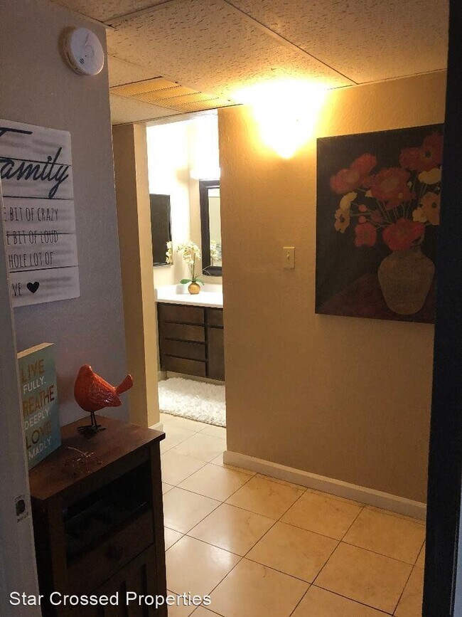Building Photo - 2 br, 1 bath Apartment - 520 Alvarado Ave.