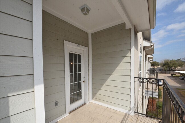 Building Photo - 11045 Landswalk Dr