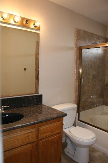 Building Photo - 4615 Gardenwood Ln