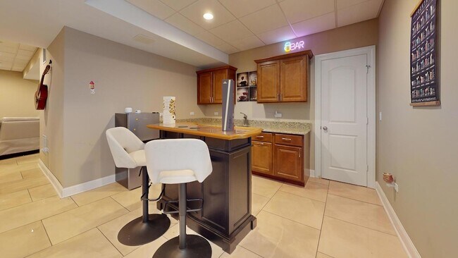 Building Photo - 331 Mary Belle Cir