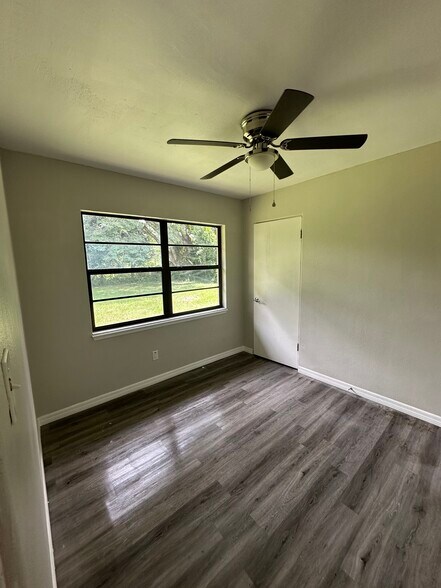 Building Photo - 429 Ventura Ave