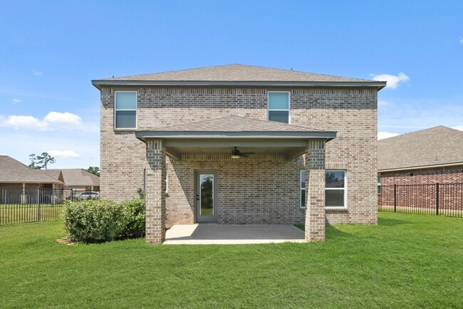 Building Photo - 708 Fallen Hemlock Ct