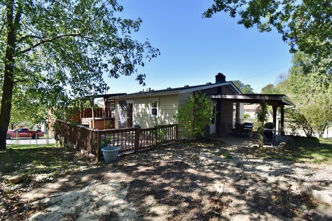 Building Photo - 1800 Keith Dr