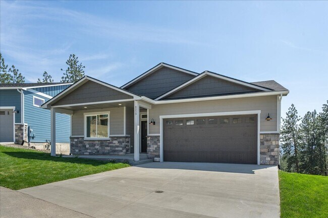 Building Photo - $3,375 - 4 Bed / 3 Bath Gorgeous Brand New Build Home with Beautiful Views
