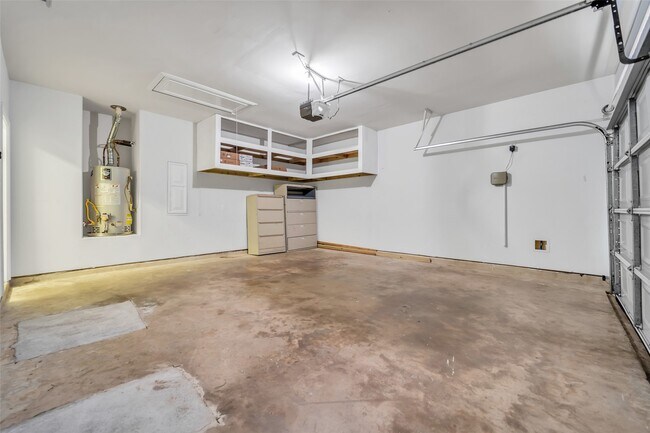 Building Photo - 21611 Mt McKinley Way