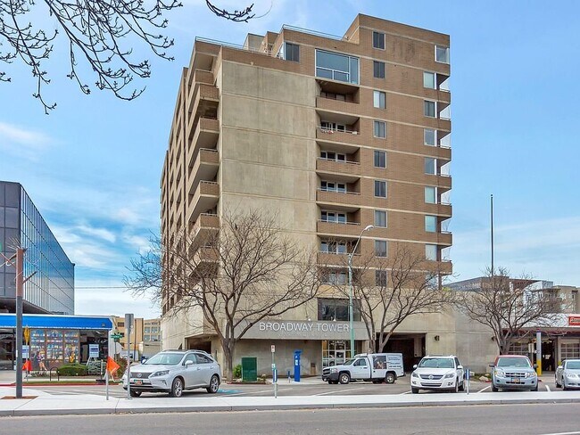 Building Photo - 230 E Broadway