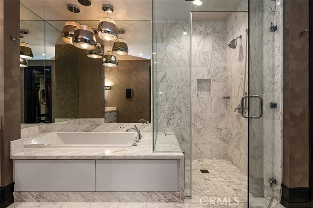 Building Photo - 1447 Santa Barbara Dr