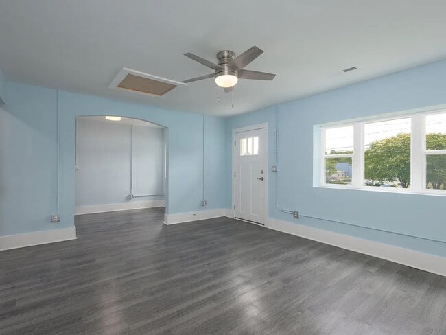 Building Photo - 2 Bedrooms • 2 Full Bathrooms • ~1,254?sq?...