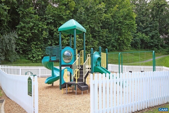 Building Photo - 2279 Whittington Dr