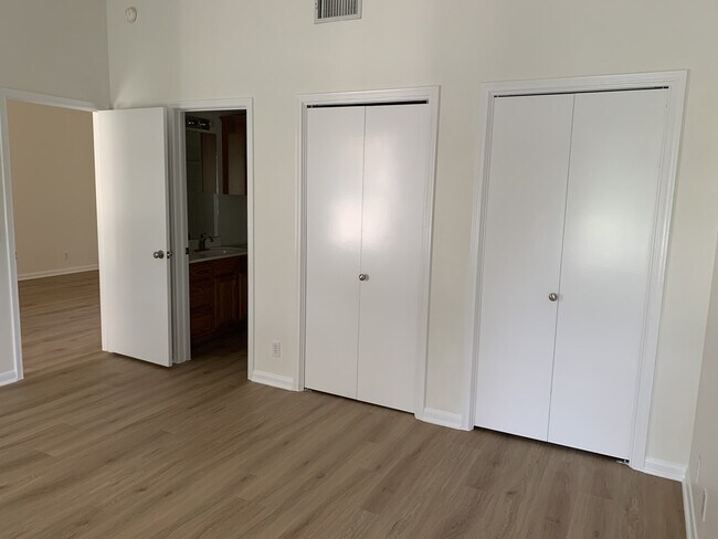 Main Bedroom - 1709 Waterfall Ave