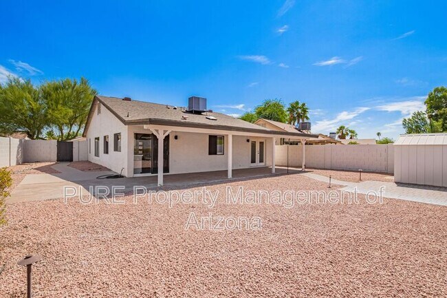 Building Photo - 6884 E Kings Ave