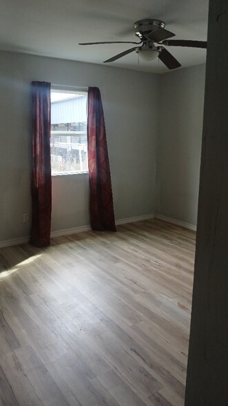 Building Photo - 205 N 21st St