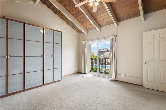 Building Photo - 2063 Whitehall Pl