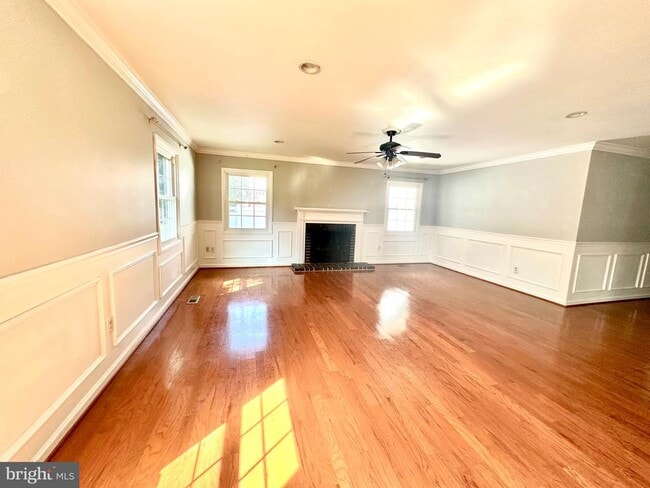 Building Photo - 4128 Point Hollow Ln