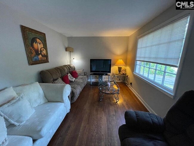 Building Photo - 1900 Lorick Ave