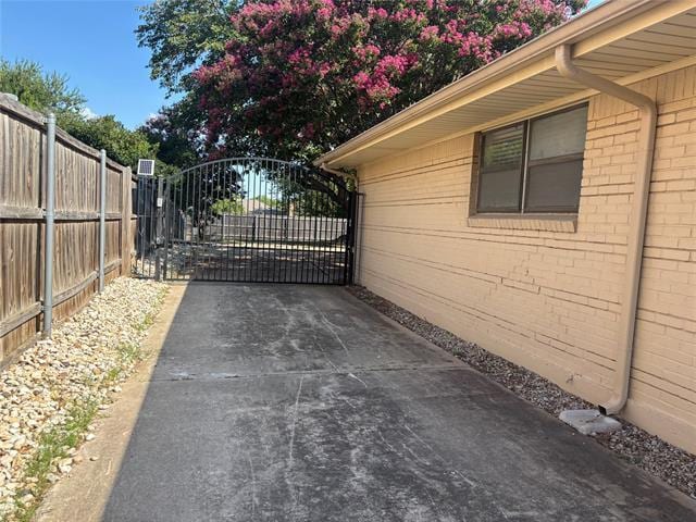 Building Photo - 4910 Arborlawn Dr