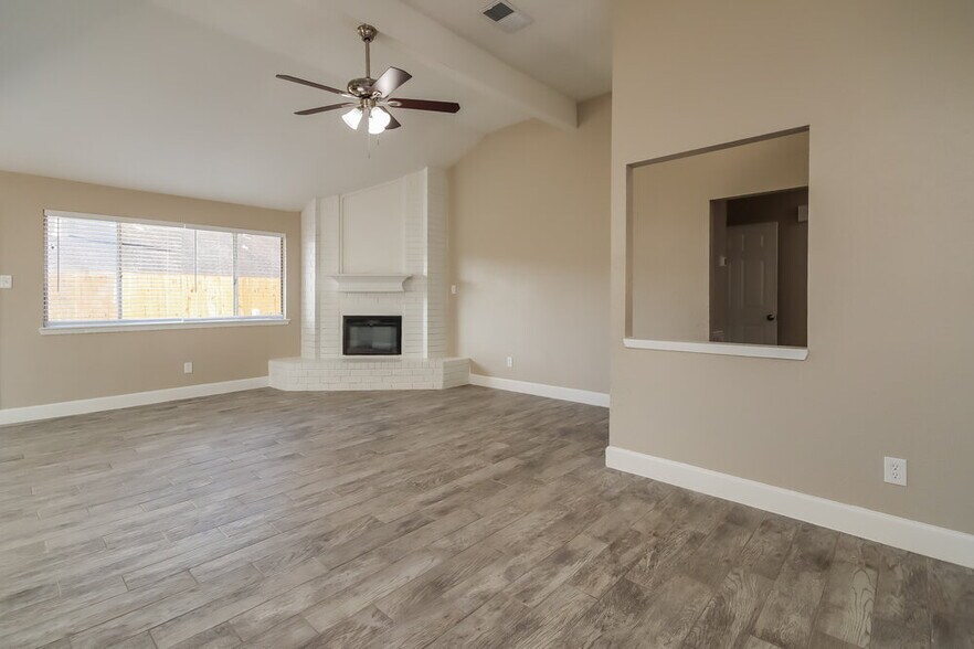 Building Photo - 1814 Pilgrims Point Dr