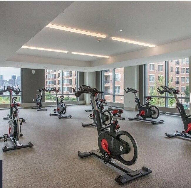 Building Photo - 9 Ave at Port Imperial