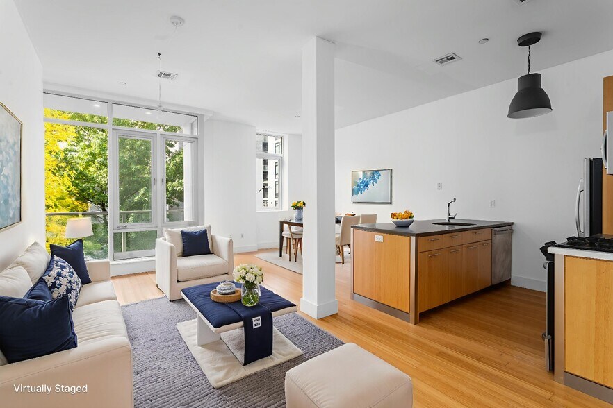 Building Photo - 177 Concord St