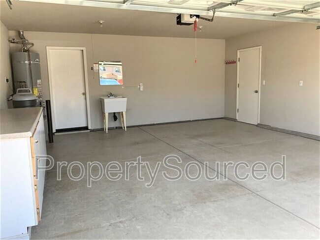 Building Photo - 857 Tannehill Dr