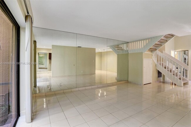 Building Photo - 2215 NW 45th Ave