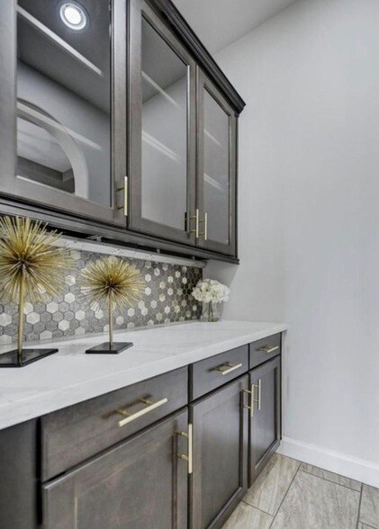 Building Photo - 7904 S 29th Pl