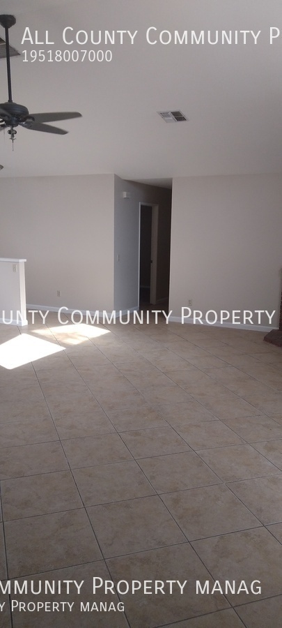 Building Photo - 3 Bed 2 Bath Home for Rent in Yucca Valley!