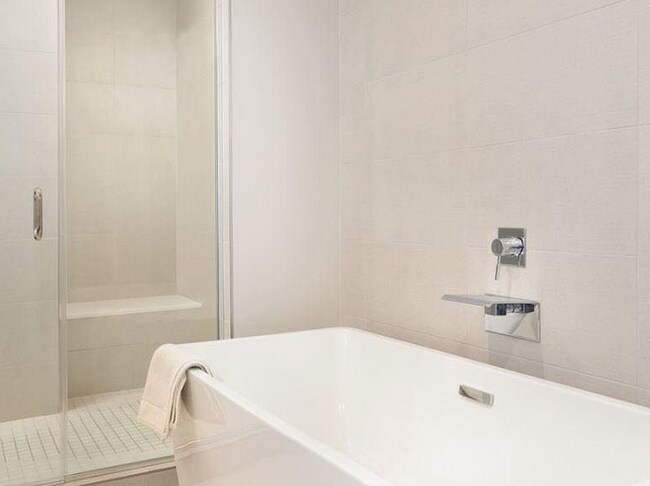 Building Photo - 7200 Kincaid-1442