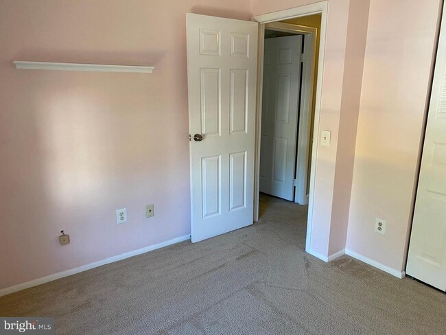 Building Photo - 1666 Barnstead Dr