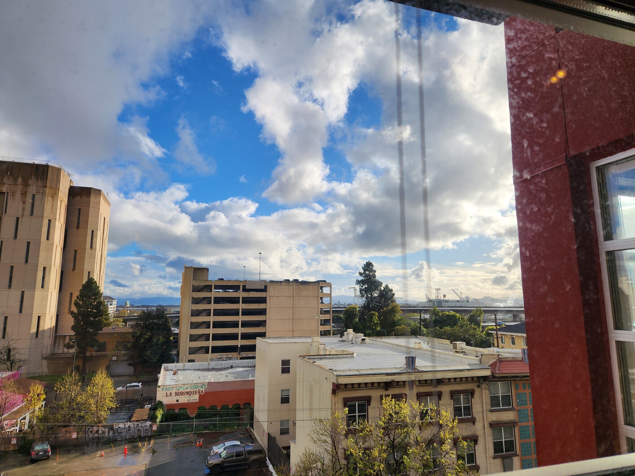 Building Photo - 585 9th St